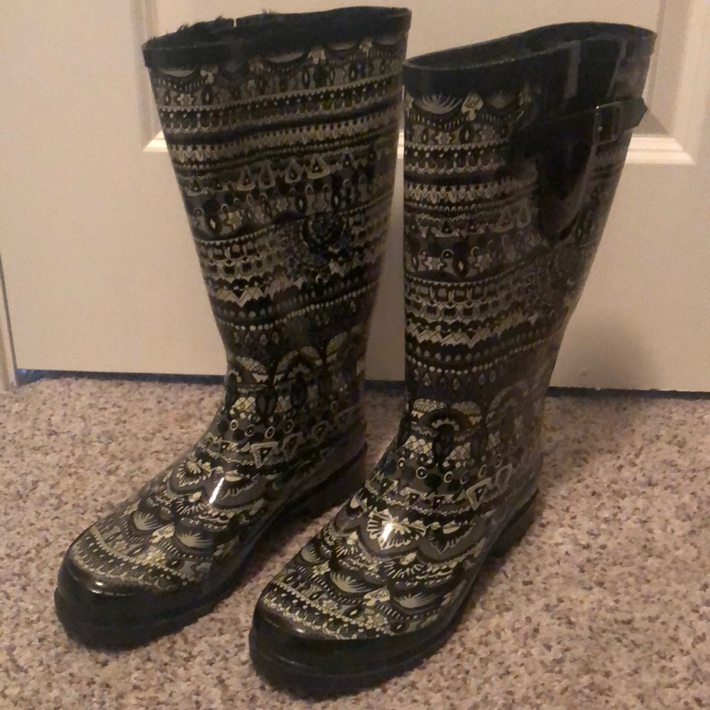 EUC Fur Lined Rain Boots